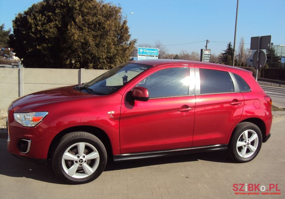 2013' Mitsubishi ASX photo #3