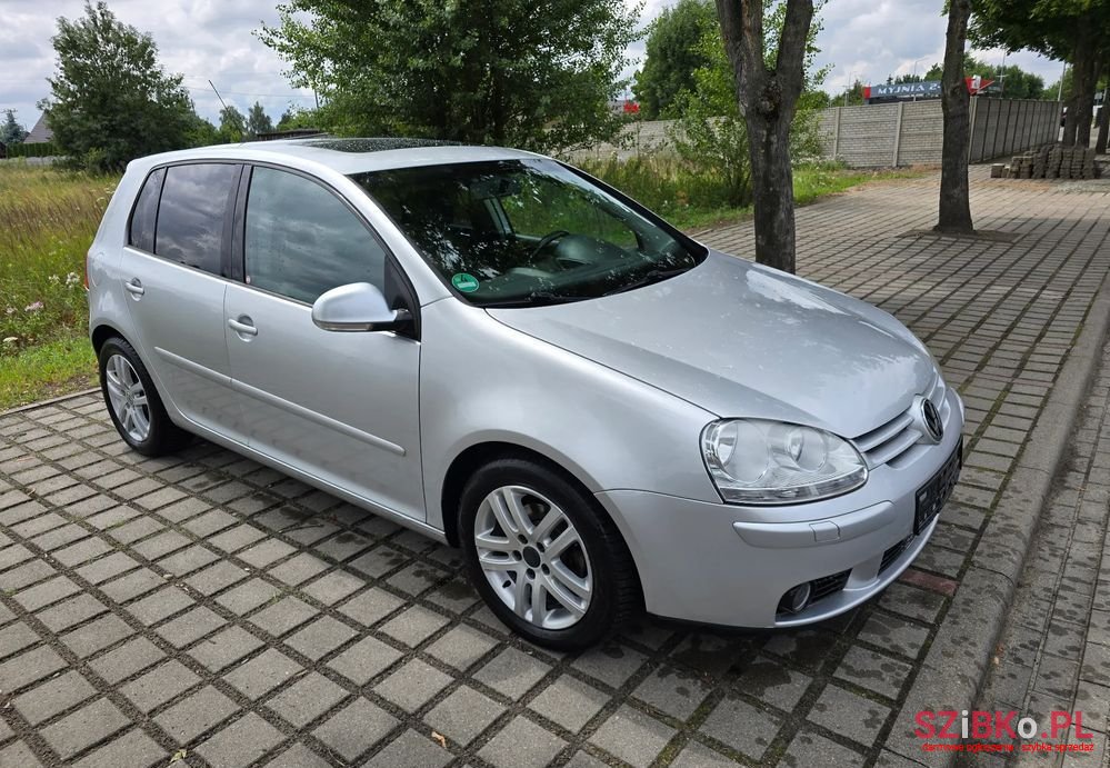 2006' Volkswagen Golf 1.6 Fsi Goal photo #1