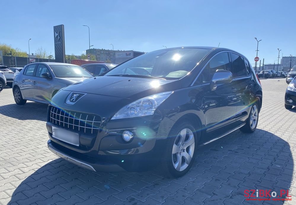 2012' Peugeot 3008 photo #1