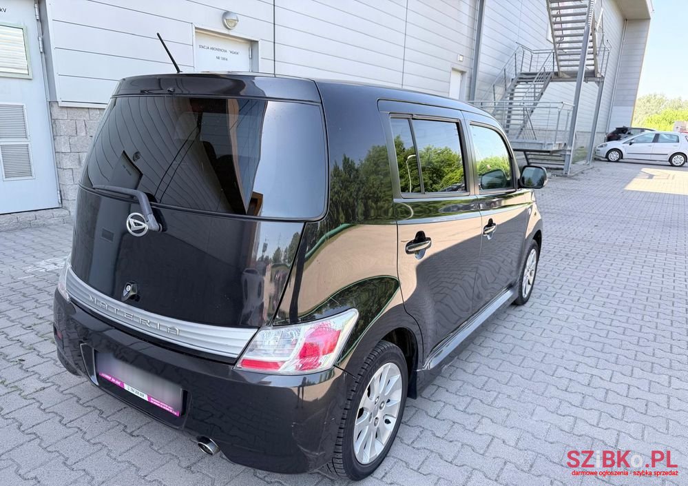 2010' Daihatsu Materia 1.3 photo #5