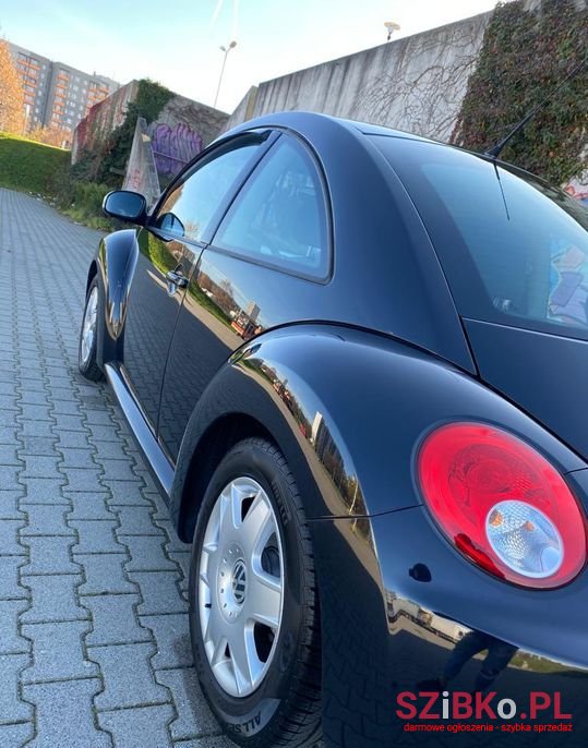 2007' Volkswagen New Beetle photo #5