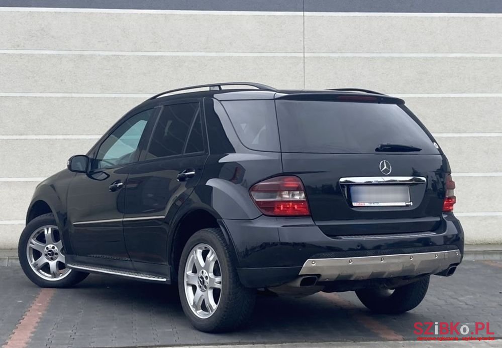 2008' Mercedes-Benz Ml 320 Cdi 4-Matic photo #3