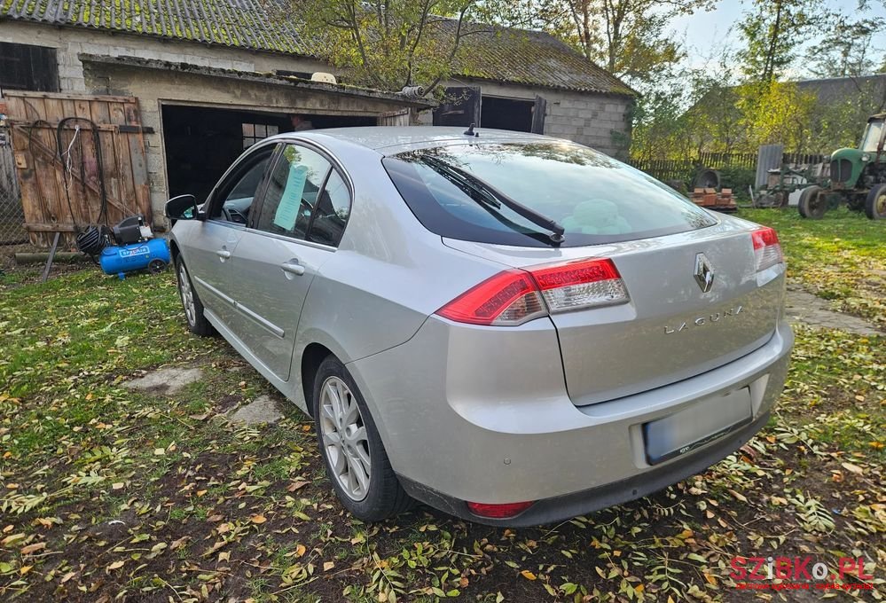 2007' Renault Laguna photo #5