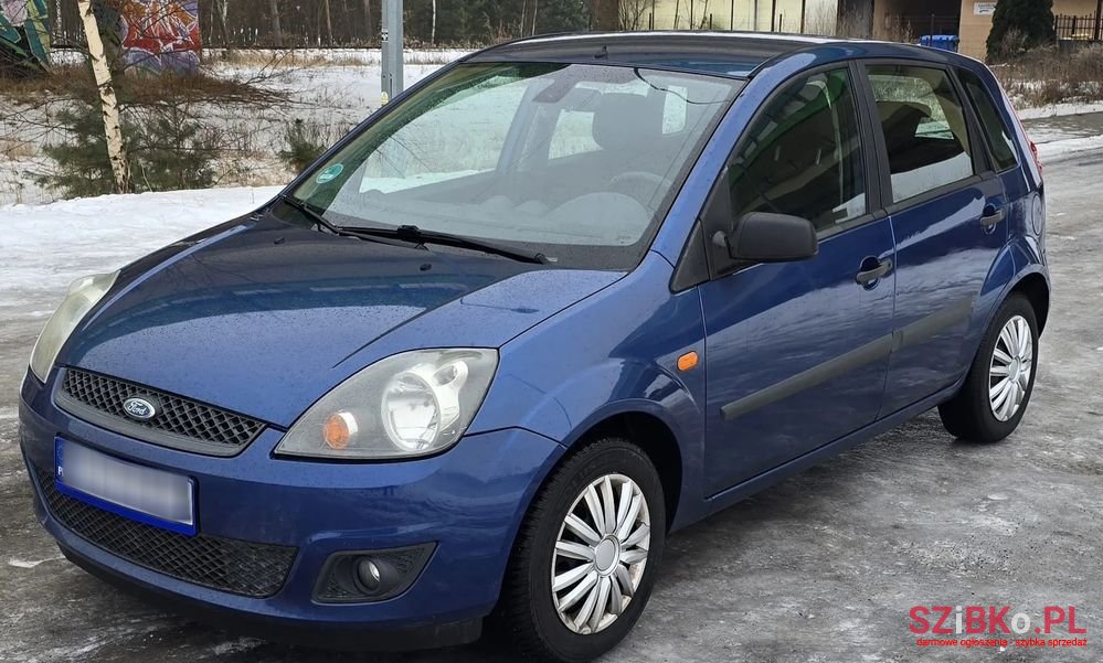 2008' Ford Fiesta photo #2