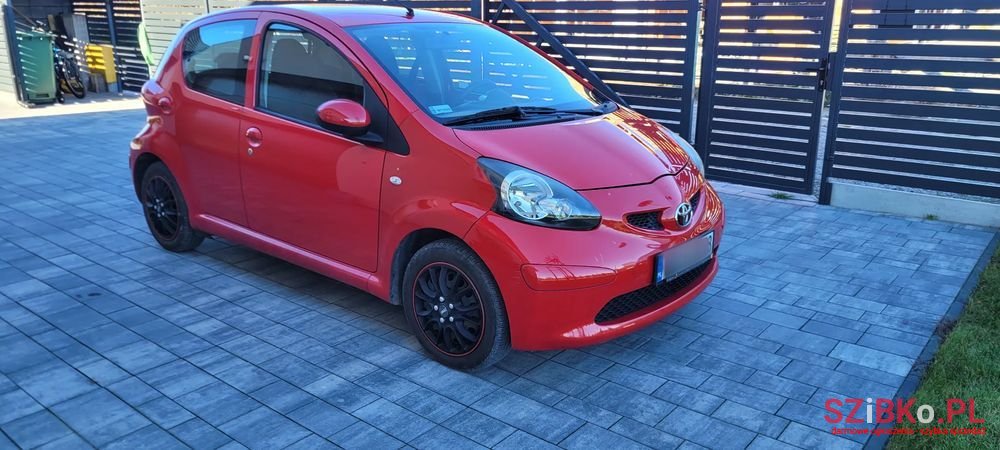 2008' Toyota Aygo 1.0 Vvt-I Luna photo #1