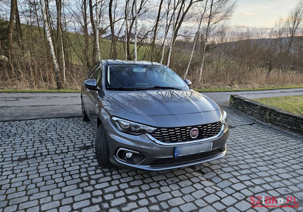 2017' Fiat Tipo photo #3