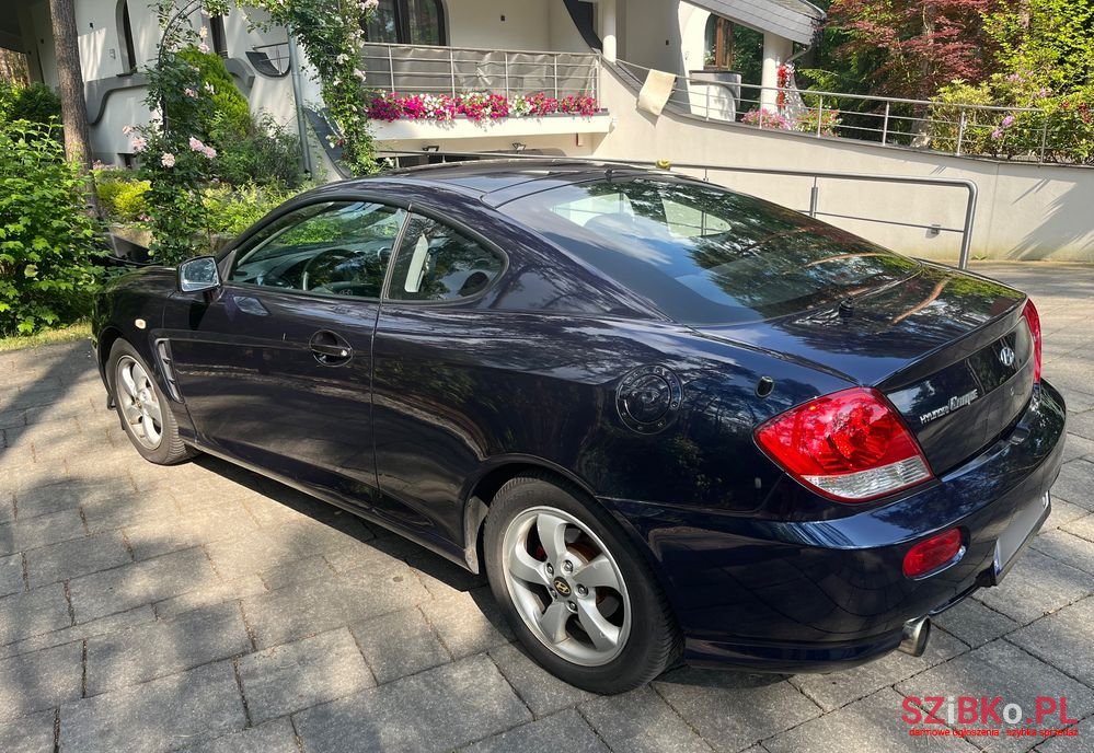 2005' Hyundai Coupe 2.0 Middle photo #3