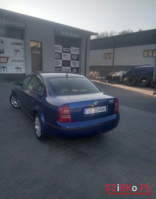 2002' Skoda Superb photo #3