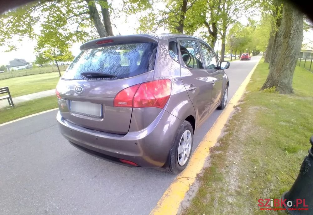 2011' Kia Venga 1.4 L photo #3