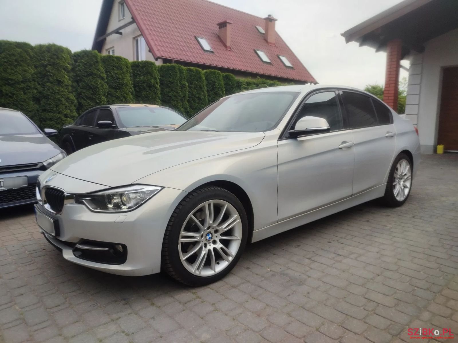 2013' BMW 3 Series photo #3