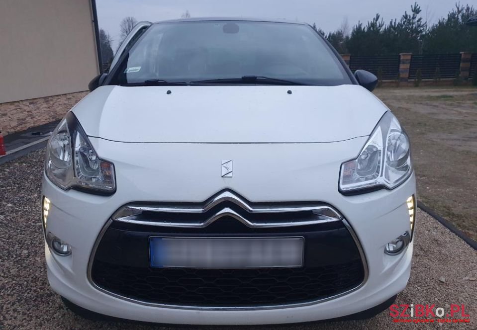 2013' Citroen DS3 photo #6