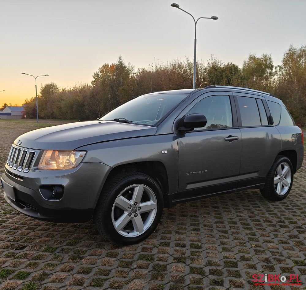 2012' Jeep Compass 2.0 4X2 Limited photo #1