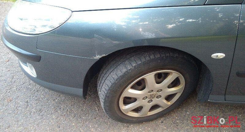 2005' Peugeot 407 photo #2