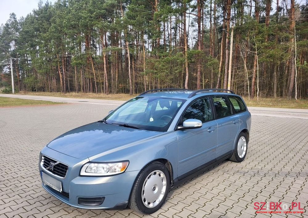2009' Volvo V50 2.0D Kinetic photo #1