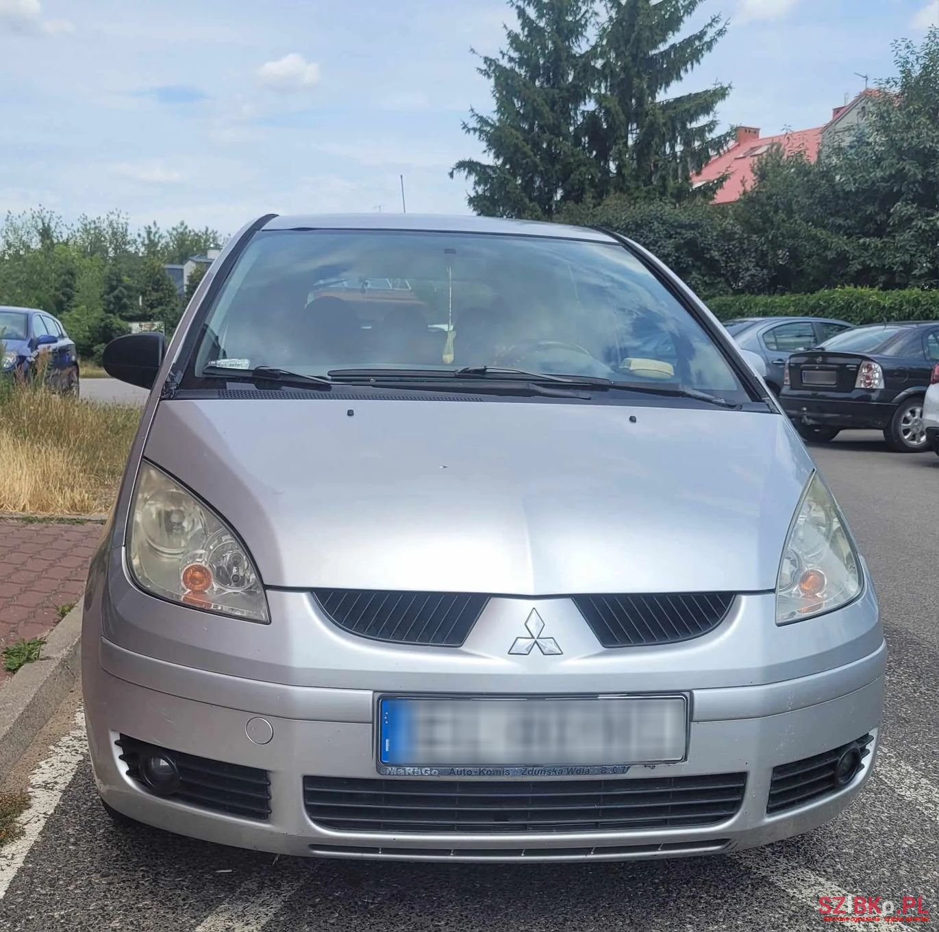 2005' Mitsubishi Colt photo #1