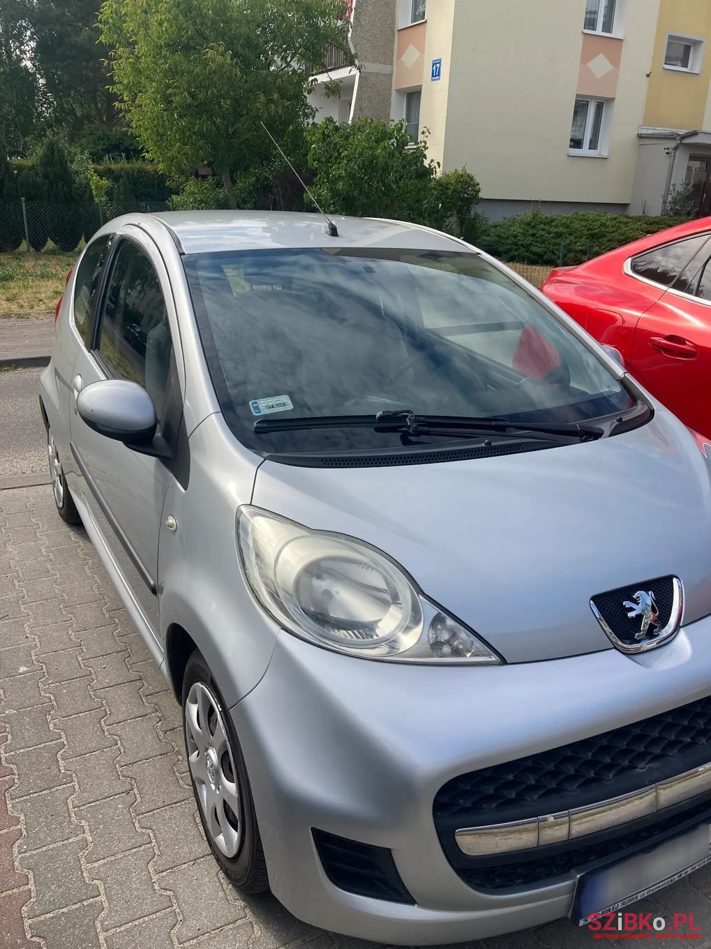 2010' Peugeot 107 photo #2