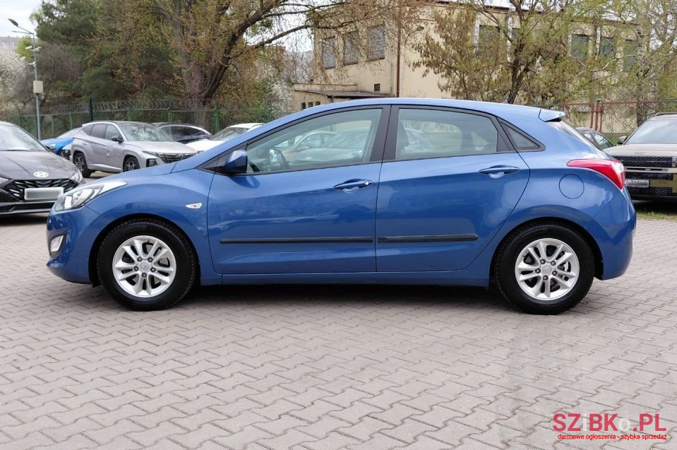 2016' Hyundai i30 photo #2