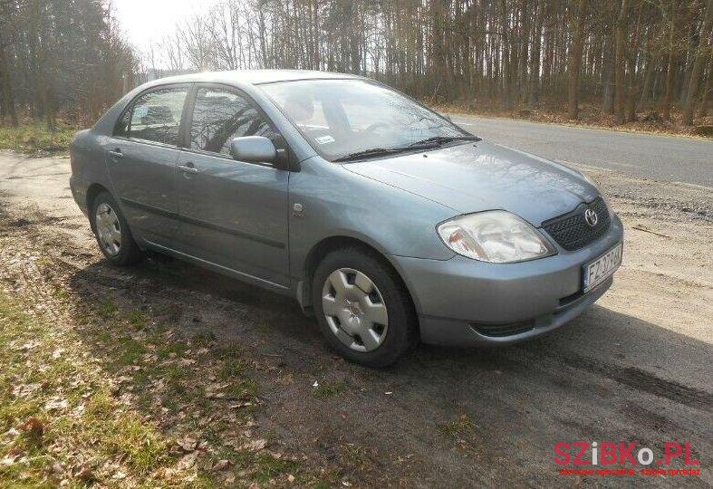 2002' Toyota Corolla photo #1