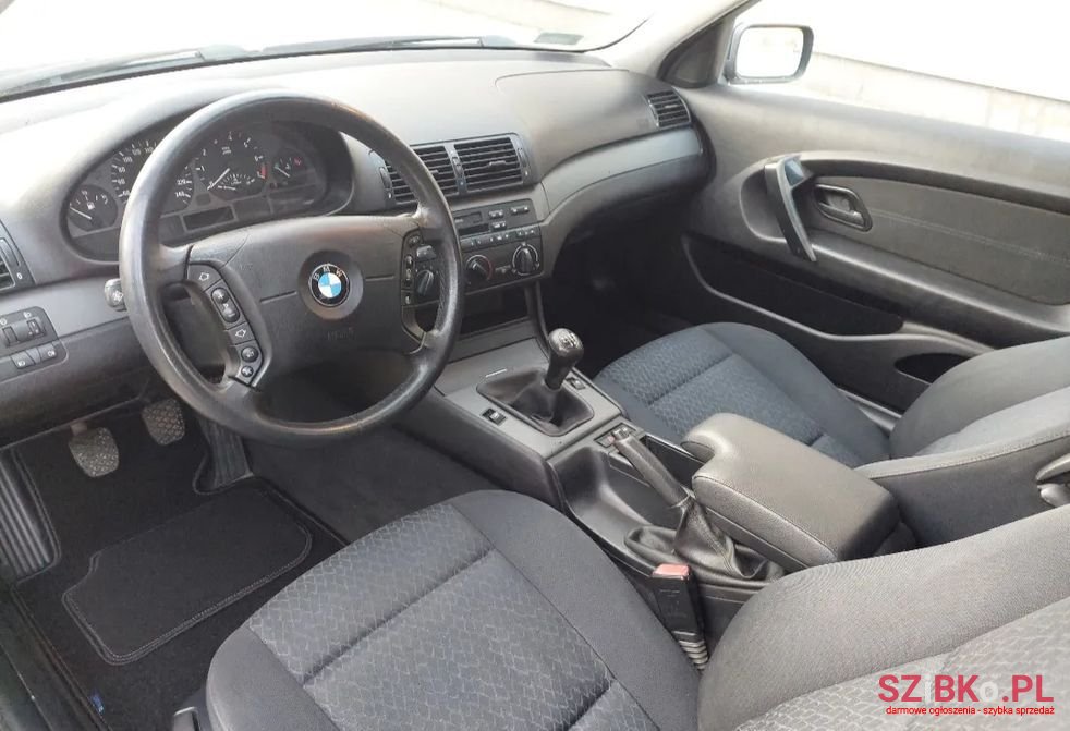 2005' BMW 3 Series photo #5