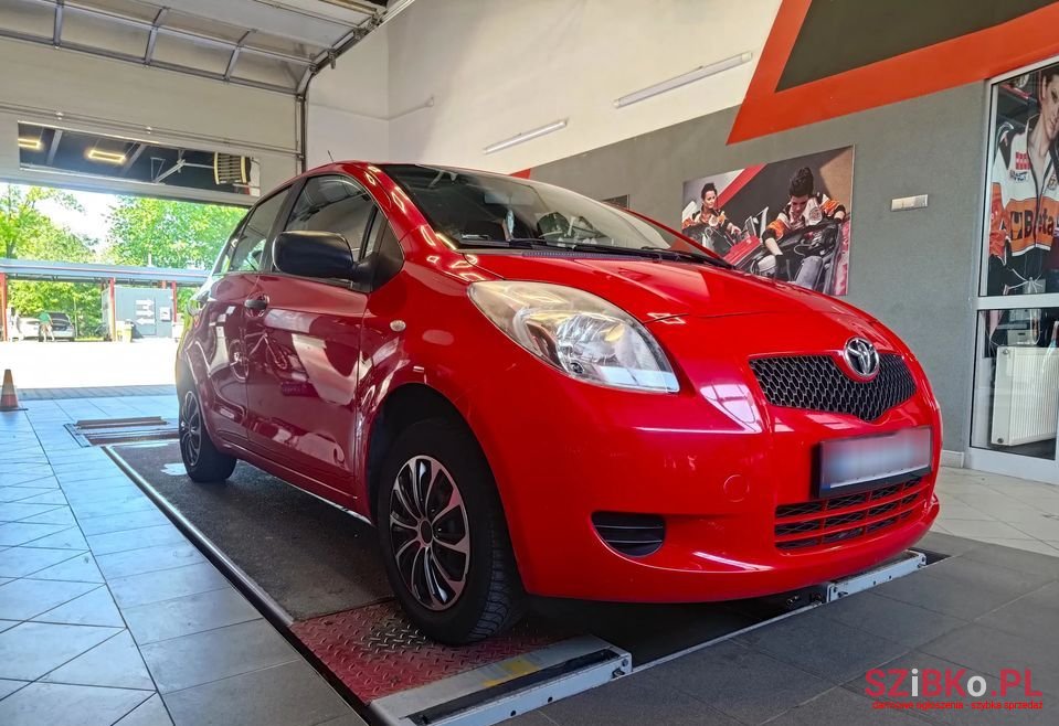 2008' Toyota Yaris photo #1