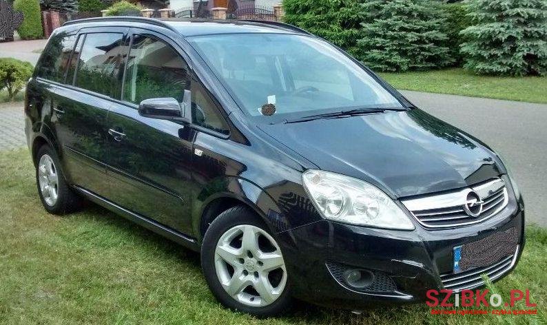 2008' Opel Zafira photo #1