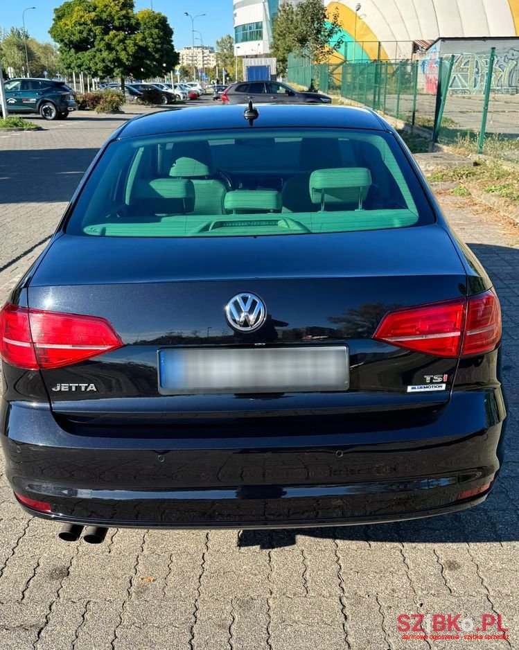 2015' Volkswagen Jetta photo #5