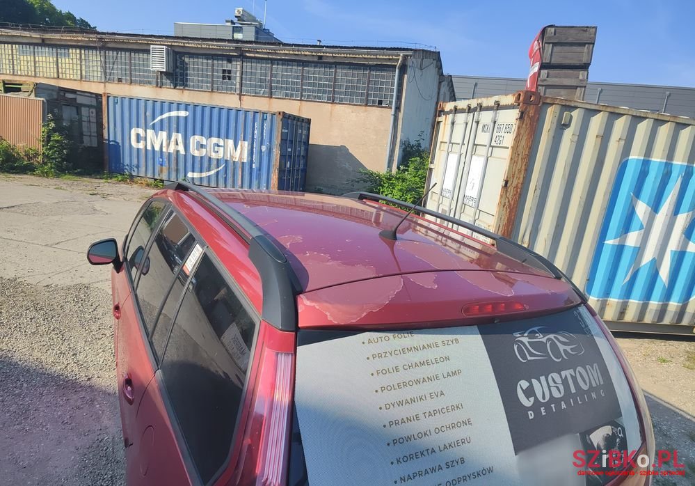 2008' Citroen C4 Picasso photo #5