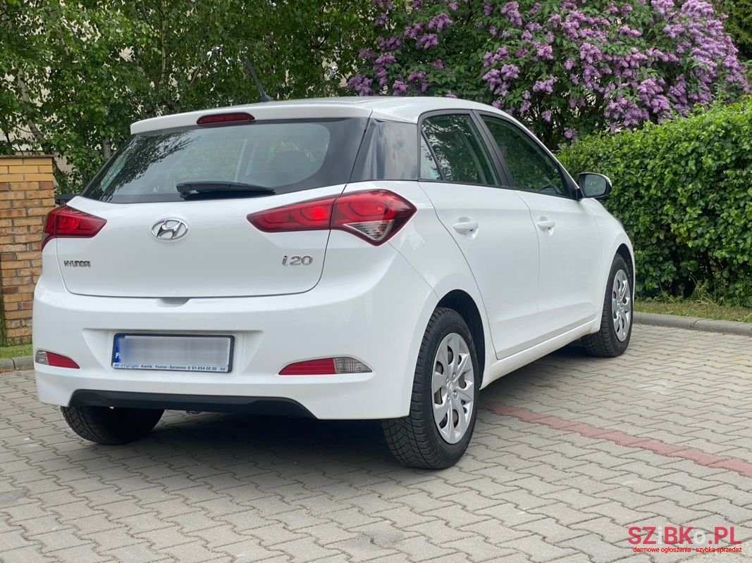 2017' Hyundai i20 photo #5