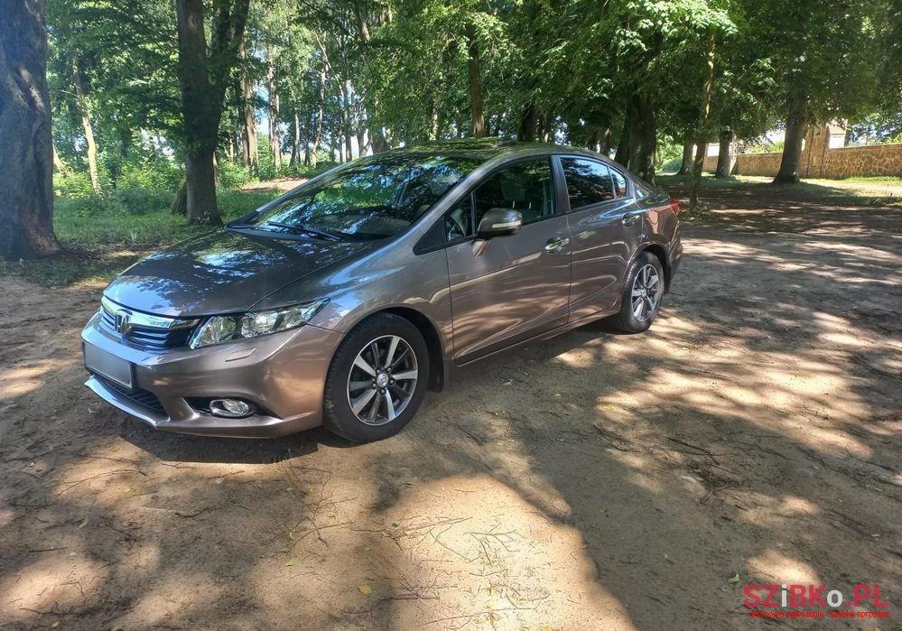 2012' Honda Civic 1.8 Executive photo #2