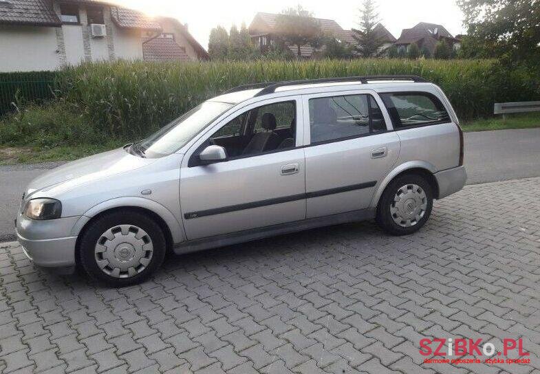 2004' Opel Astra photo #1