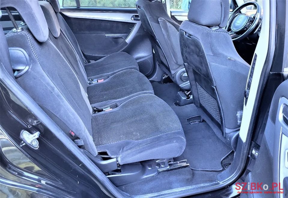 2008' Citroen C4 Grand Picasso photo #6