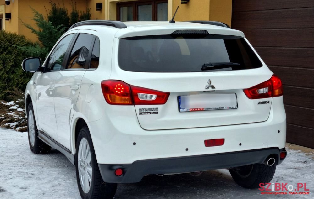 2014' Mitsubishi ASX photo #4