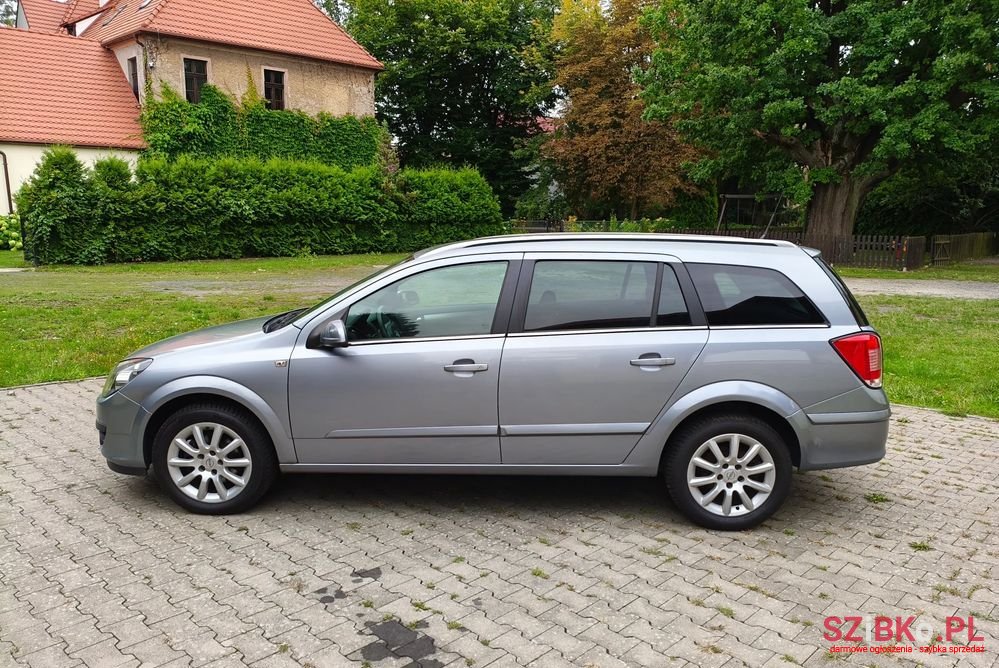 2006' Opel Astra 1.8 Edition photo #2