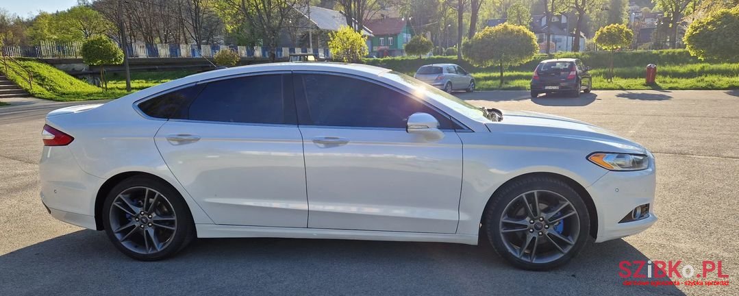 2013' Ford Fusion photo #3