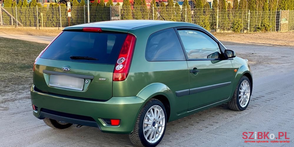 2006' Ford Fiesta 1.6 Sport photo #2