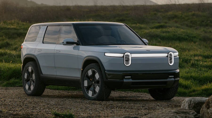 Rivian shocks with hot electric crossover at R2 unveiling