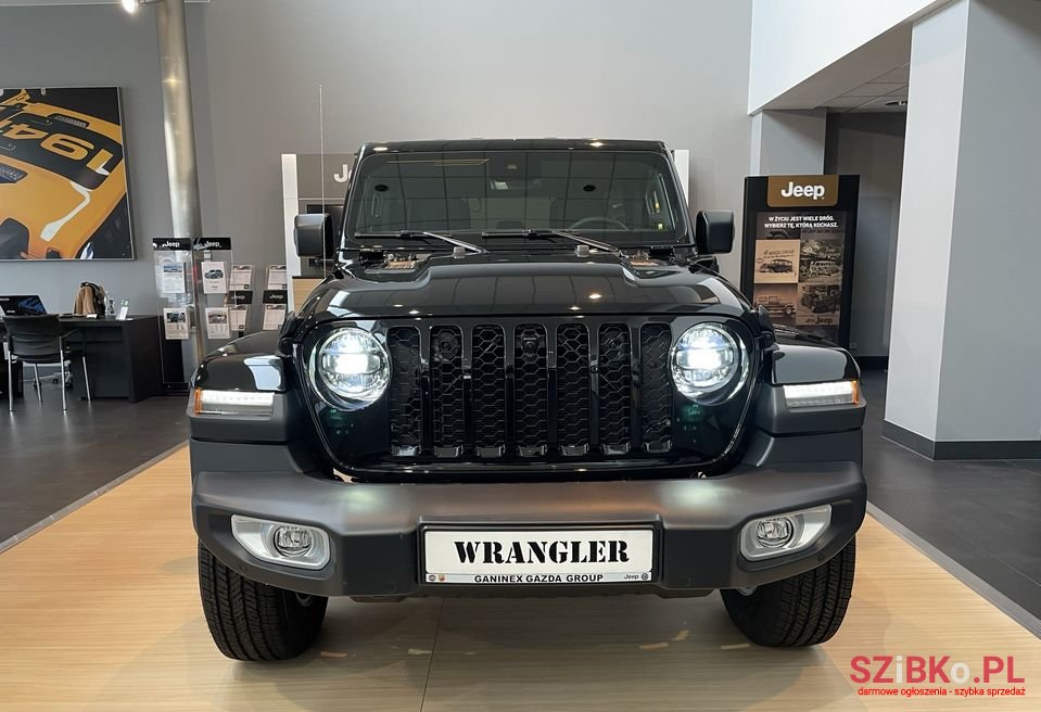 2022' Jeep Wrangler photo #4