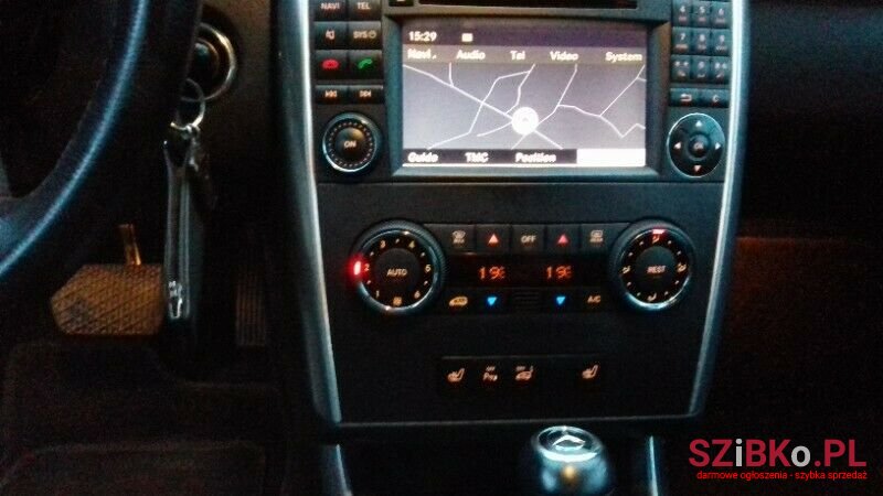 2008' Mercedes-Benz photo #6