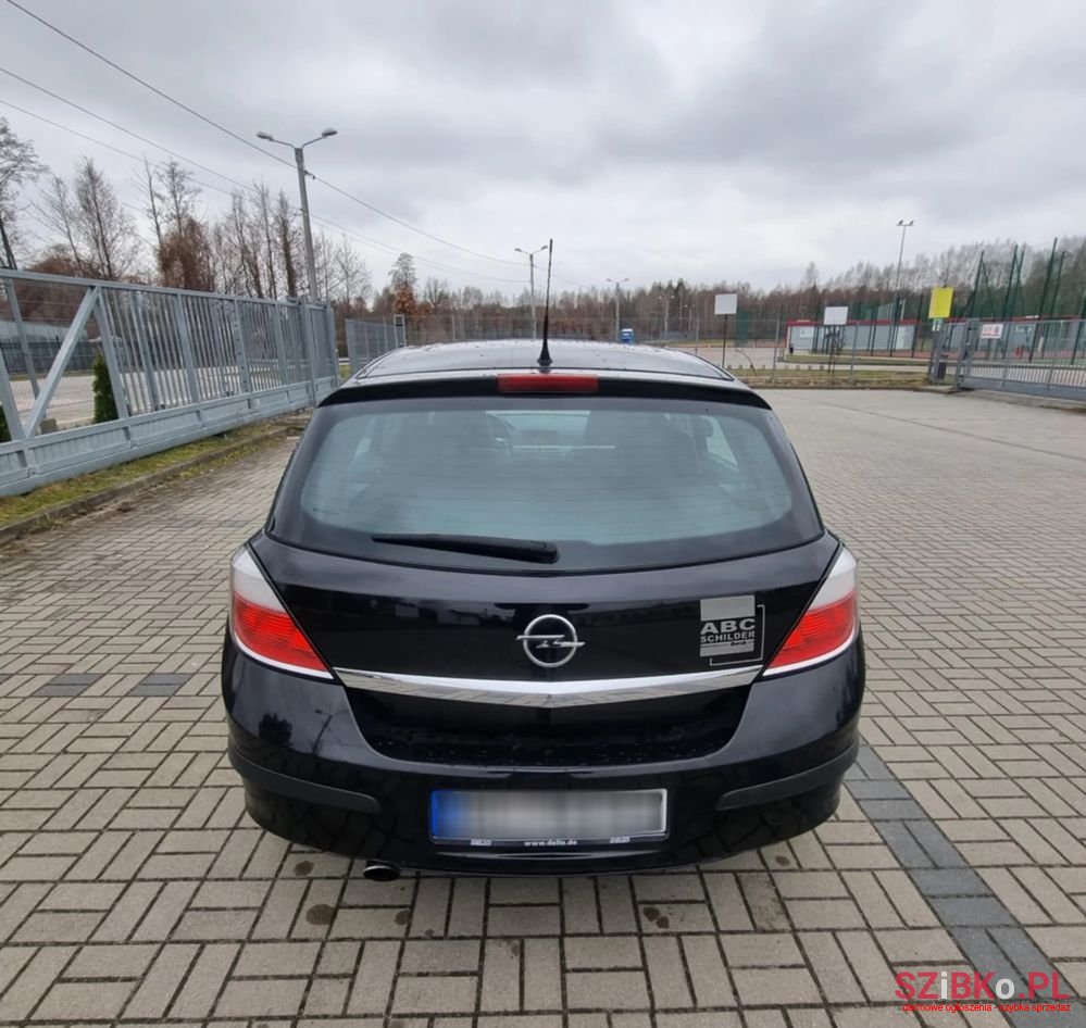 2004' Opel Astra photo #4