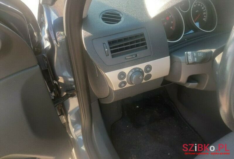 2008' Opel Astra photo #2