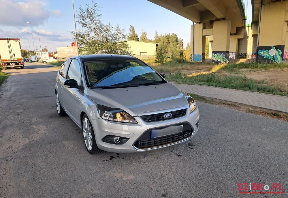 2010' Ford Focus 1.6 16V Sport photo #3