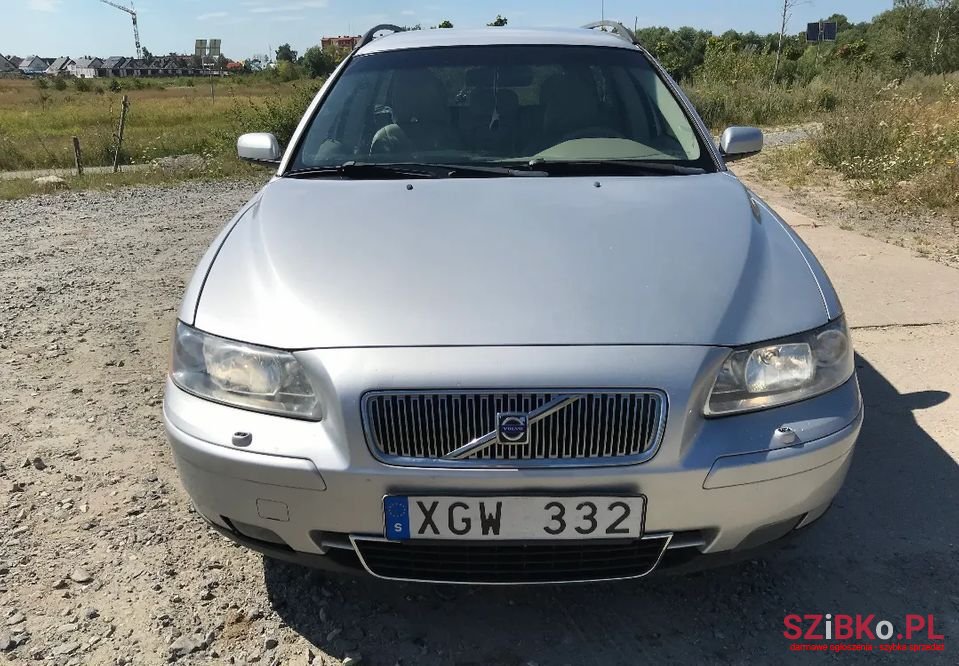 2005' Volvo V70 photo #2