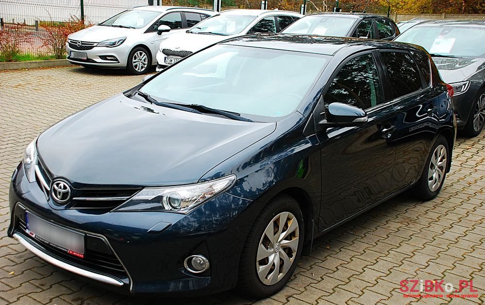 2013' Toyota Auris 1.33 Vvt-I Life+ photo #3