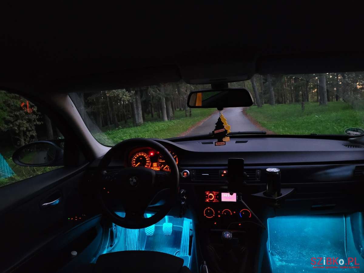 2006' BMW 320 photo #6