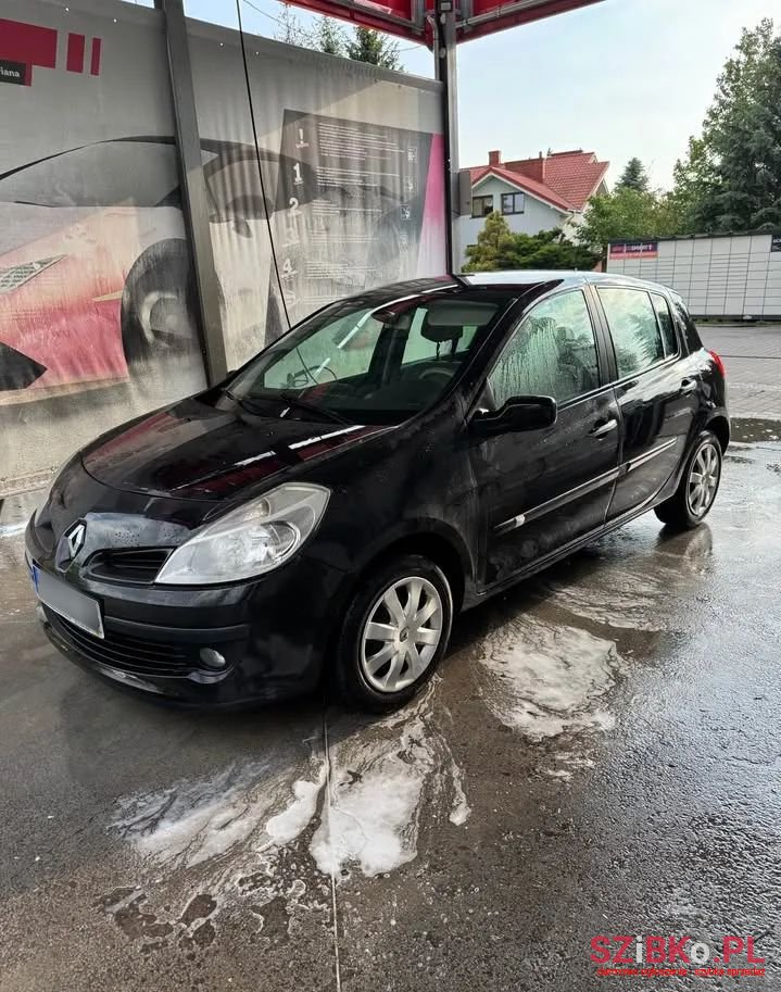 2007' Renault Clio photo #4