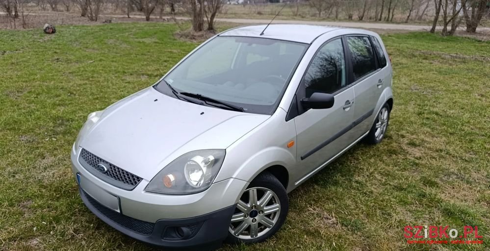 2008' Ford Fiesta 1.25 Ambiente photo #2