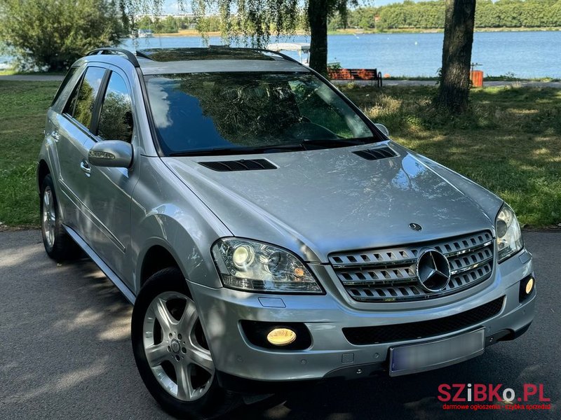 2007' Mercedes-Benz Ml 350 4-Matic photo #1