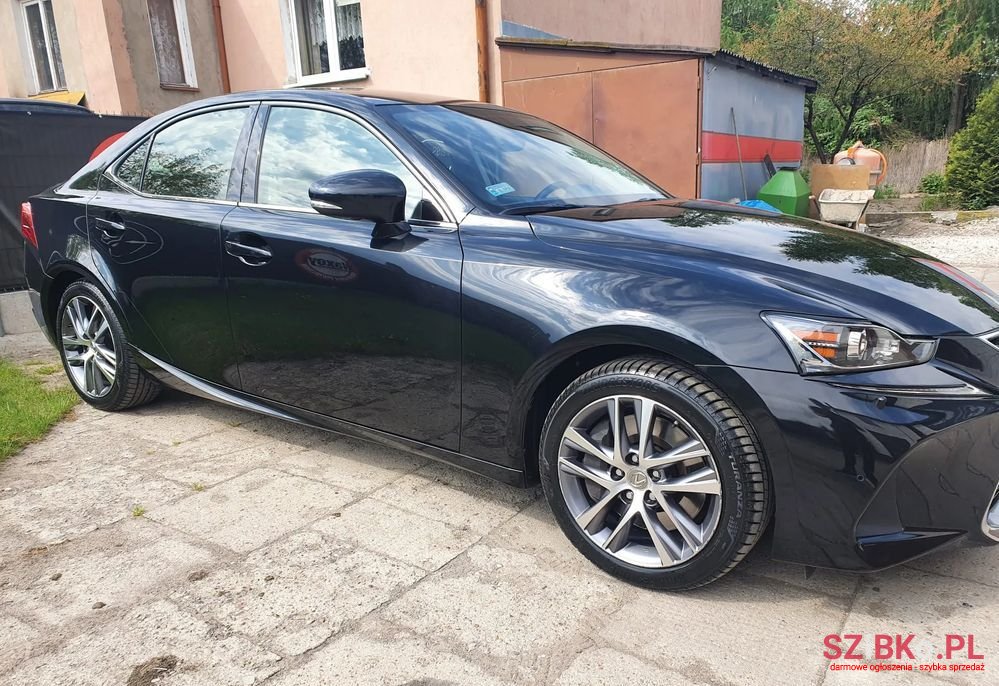 2017' Lexus IS 200T / 300 Elegance photo #1