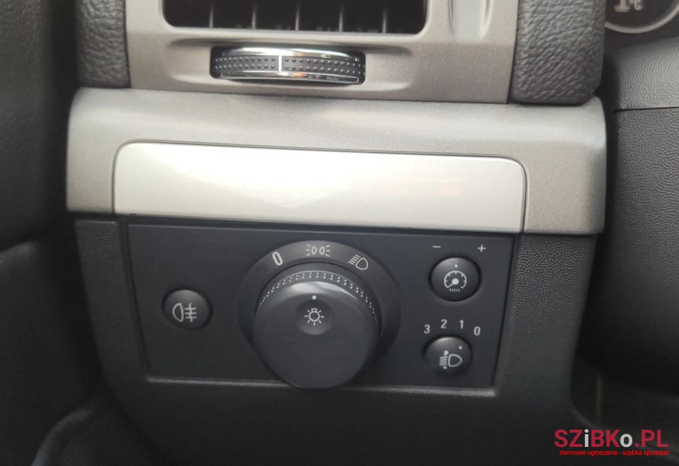 2008' Opel Vectra photo #3