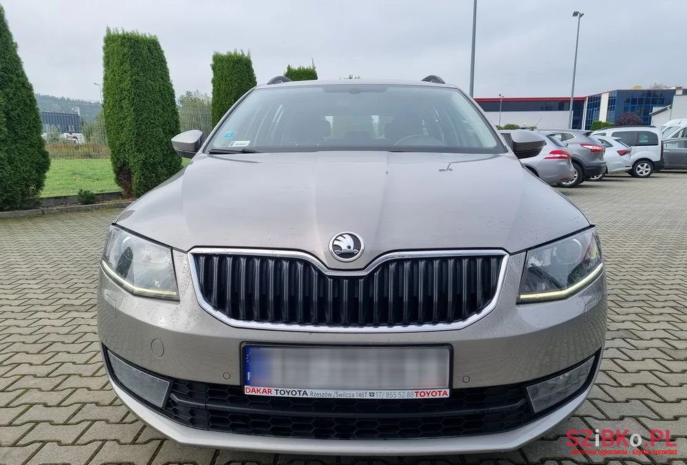 2016' Skoda Octavia 2.0 Tdi Style photo #2